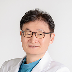 박찬욱 원장 사진